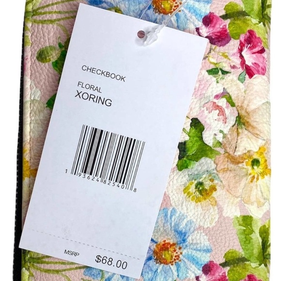 Betsey Johnson zip around wallet! - Picture 5 of 5